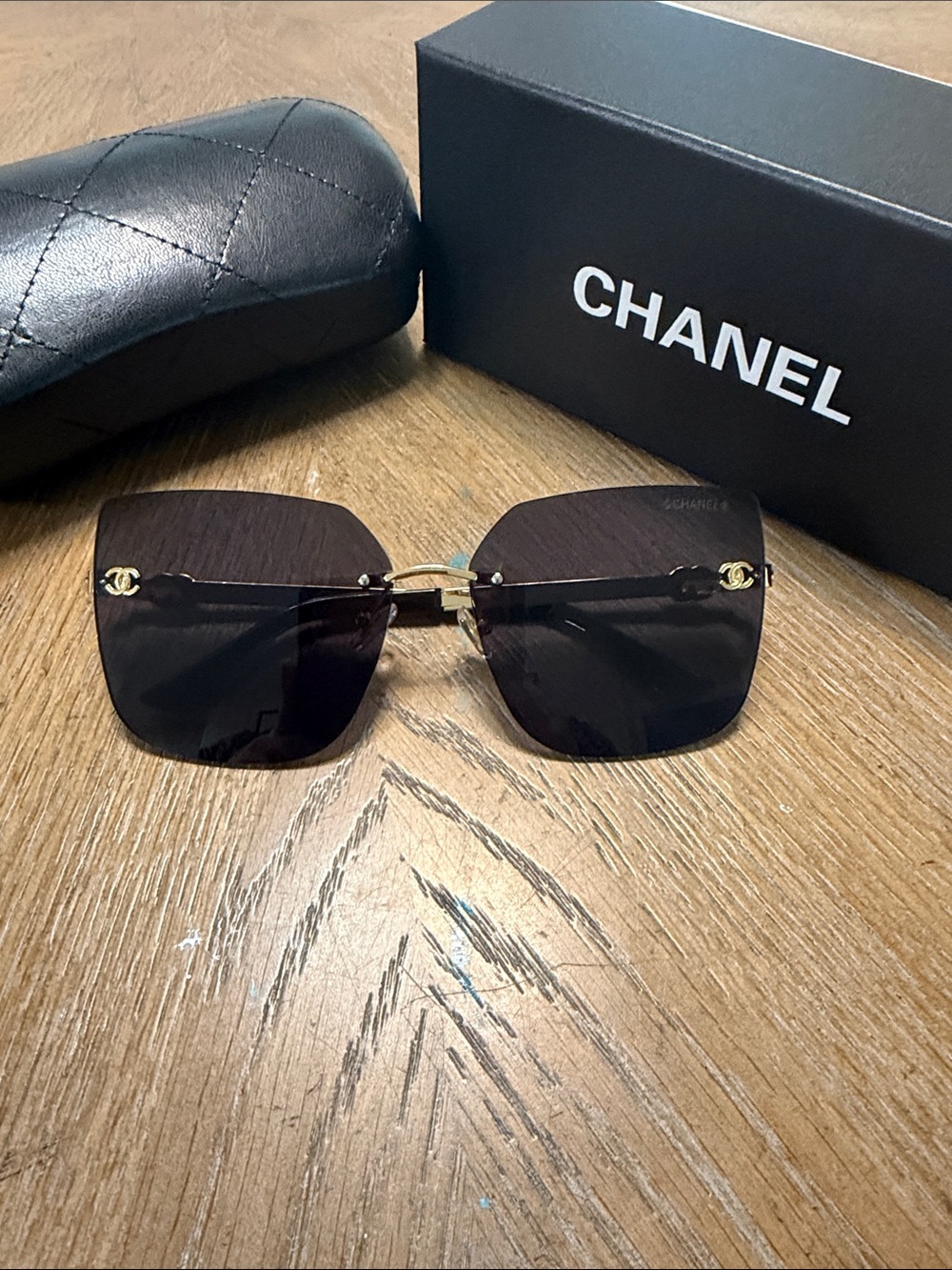 CHANEL Black Rimless Square Sunglasses with Gold CC Accents - Picture 4 of 10